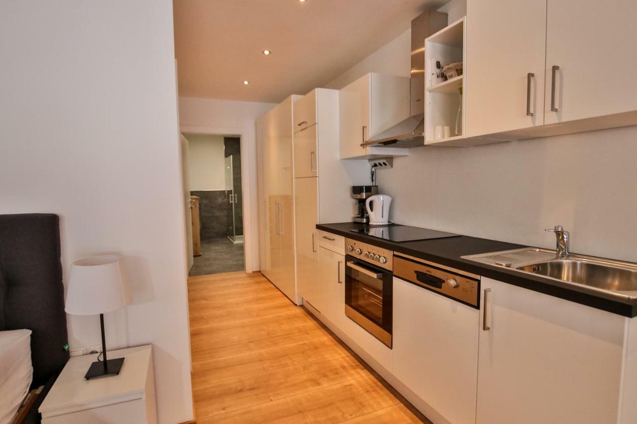 Arlberg Kristall Appartements Далас Екстериор снимка